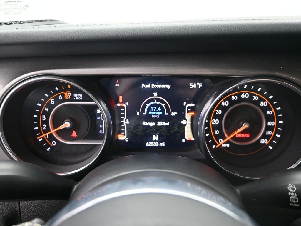 Used 2019 Jeep Wrangler Unlimited Sahara image 12