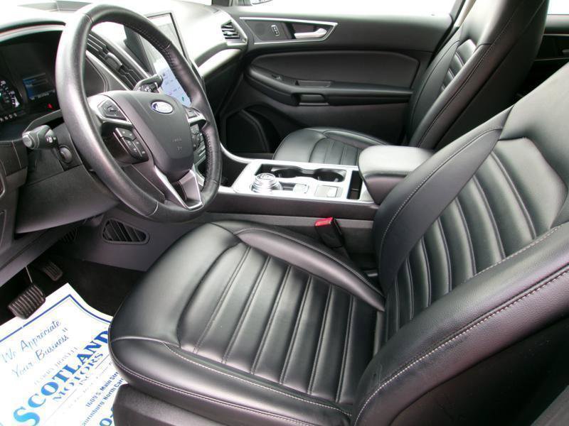 Used 2024 Ford Edge SEL AWD/4WD image 13