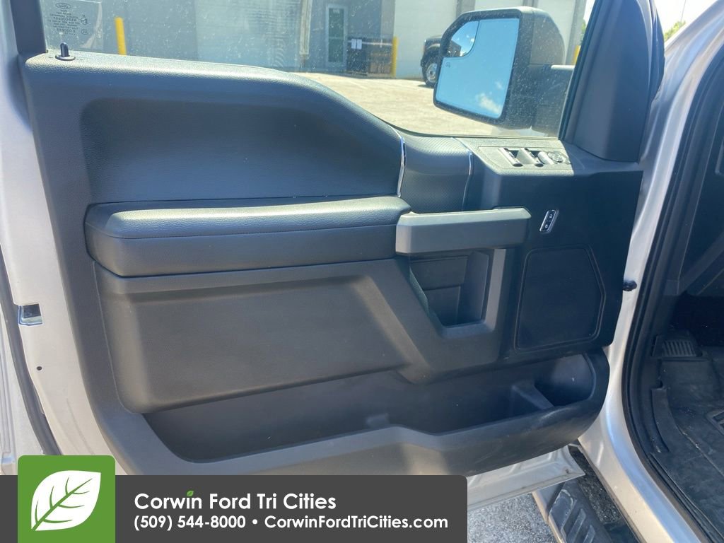 Used 2016 Ford F150 XLT w/ Equipment Group 302A Luxury AWD/4WD image 7