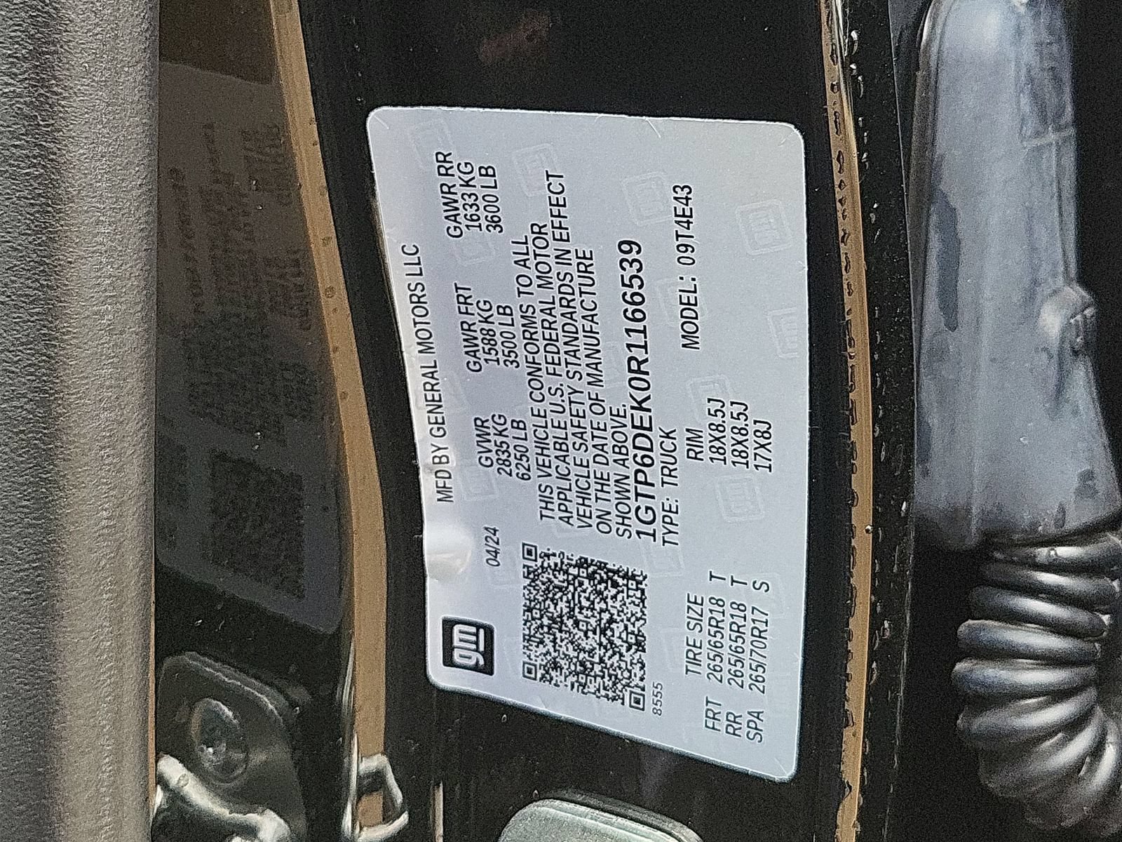Used 2024 GMC Canyon AT4 w/ AT4 Premium Package AWD/4WD image 32