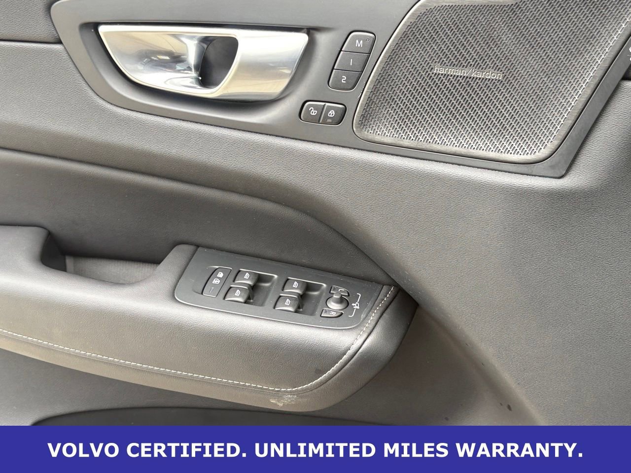 Certified 2024 Volvo XC60 B5 Ultimate w/ Protection Package Premier image 25