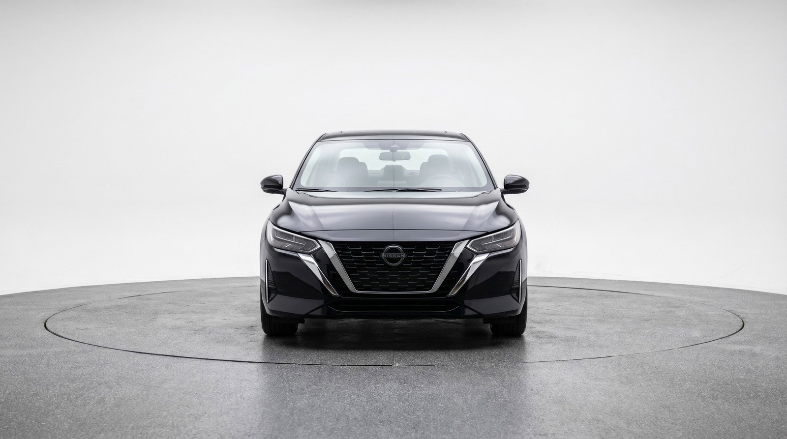 Used 2025 Nissan Sentra SV image 2