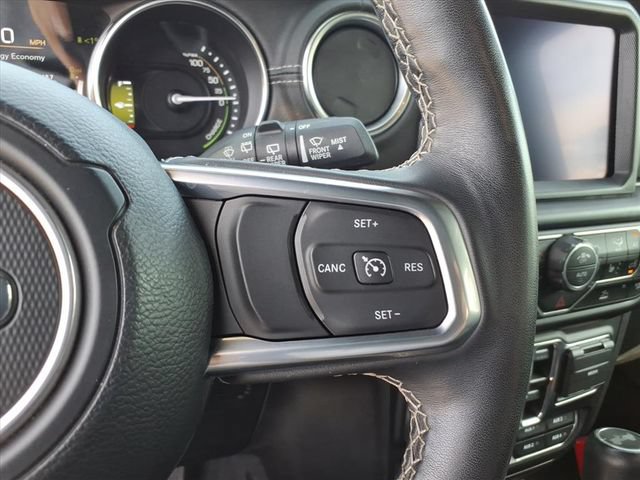 Used 2023 Jeep Wrangler Unlimited Sahara w/ Cold Weather Group AWD/4WD image 19