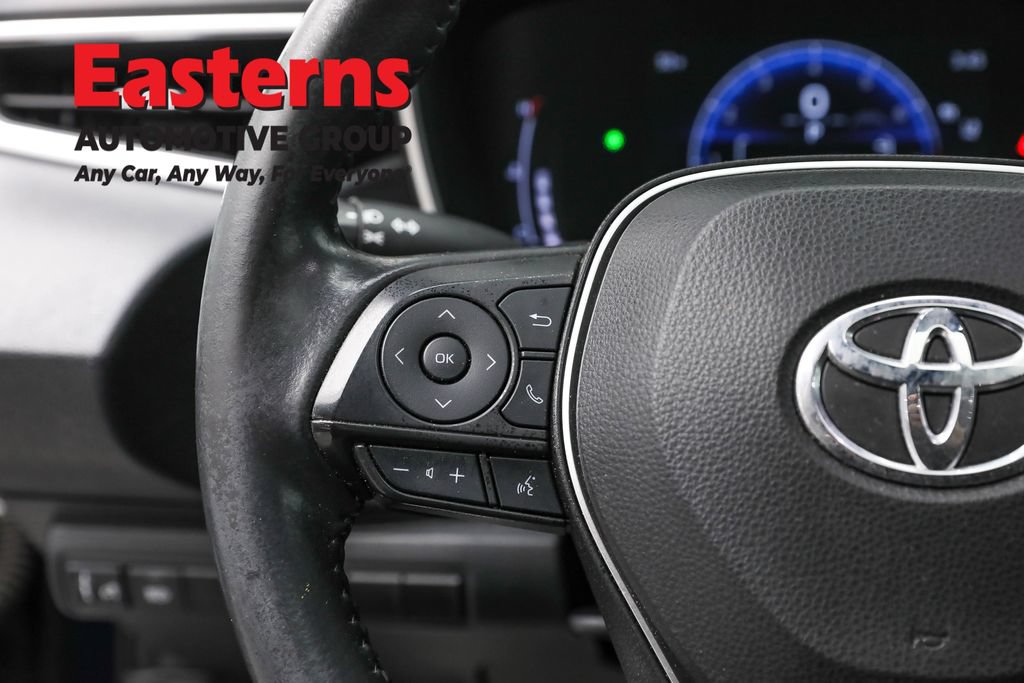 Used 2023 Toyota Corolla XSE FWD image 15
