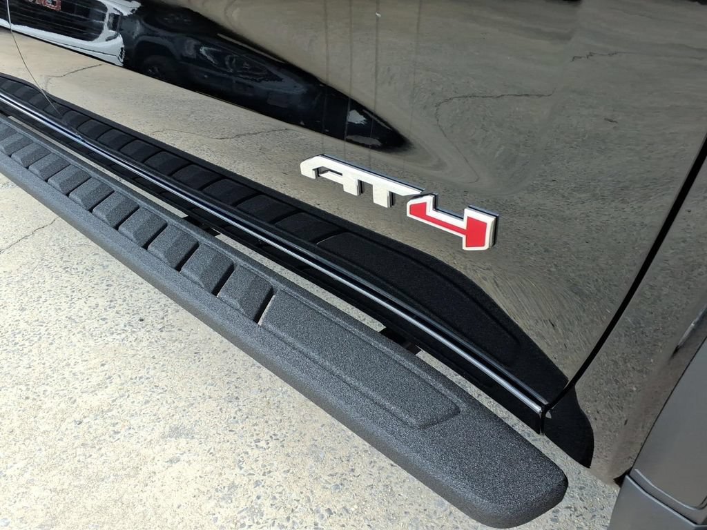 New 2026 GMC Sierra 1500 AT4 w/ AT4 Premium Package AWD/4WD image 11