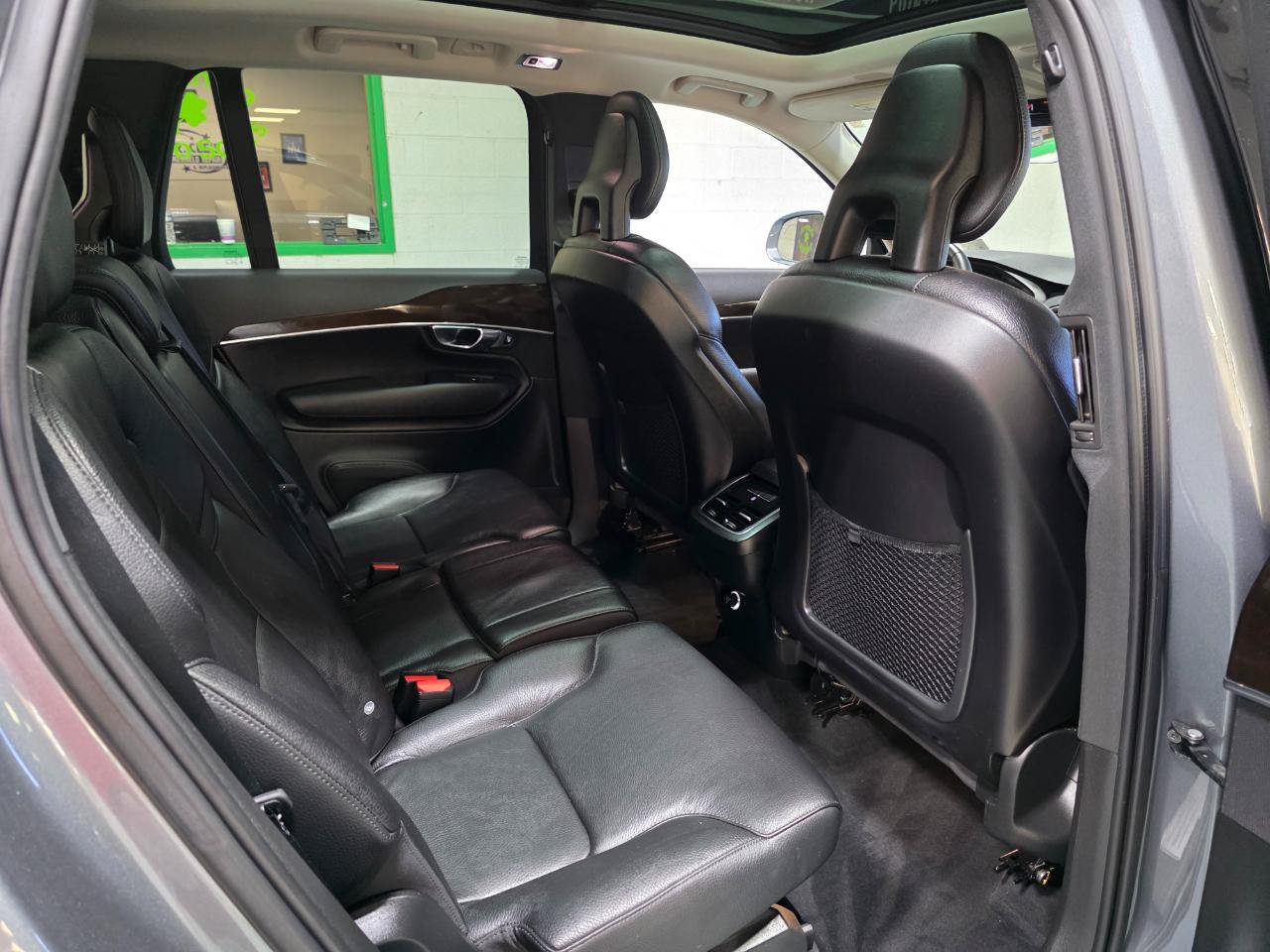 Used 2018 Volvo XC90 T6 Momentum w/ Convenience Package AWD/4WD image 23