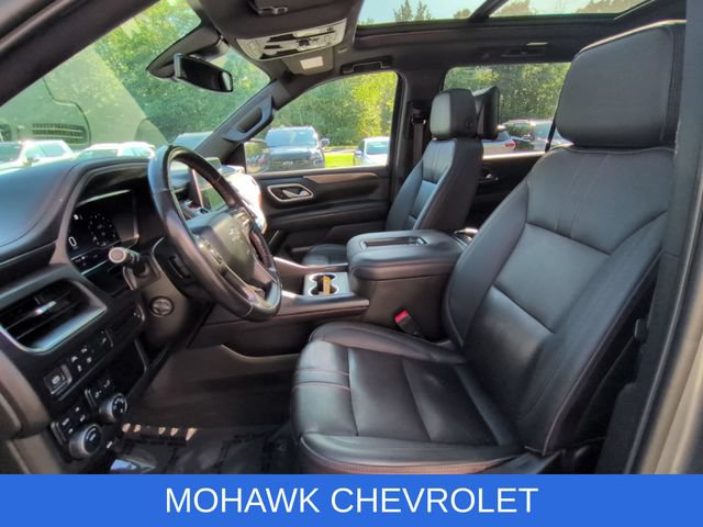 Used 2022 Chevrolet Suburban RST w/ Luxury Package AWD/4WD image 20