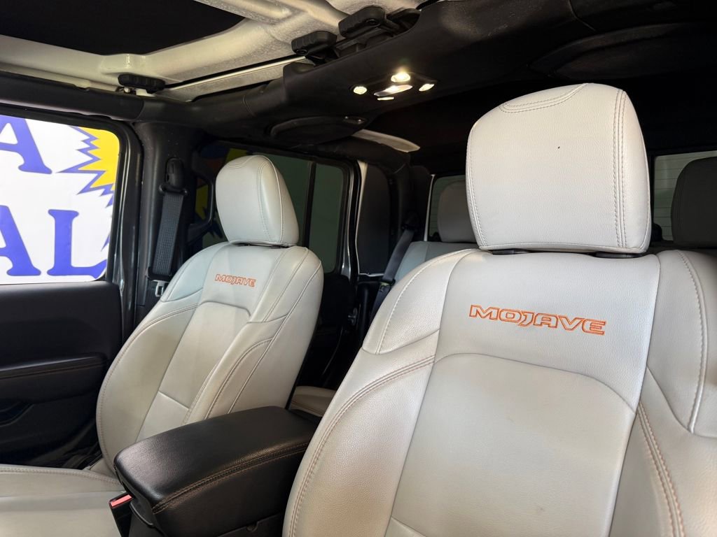 Used 2022 Jeep Gladiator Mojave w/ Cold Weather Group image 11