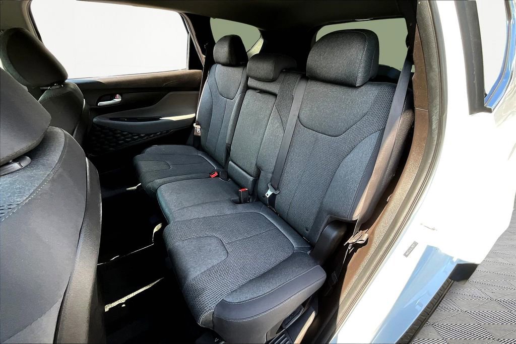 Used 2020 Hyundai Santa Fe SEL image 16
