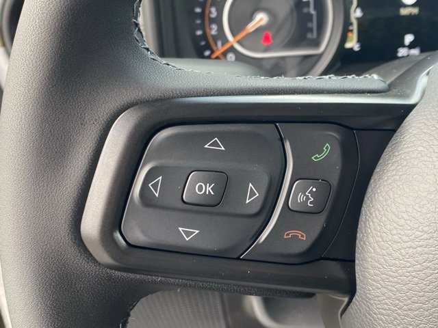 New 2025 Jeep Gladiator Sport image 16