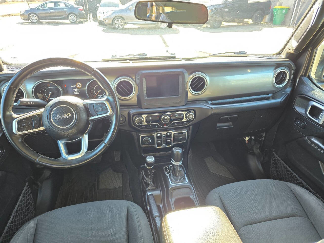 Used 2019 Jeep Wrangler Unlimited Sahara image 10