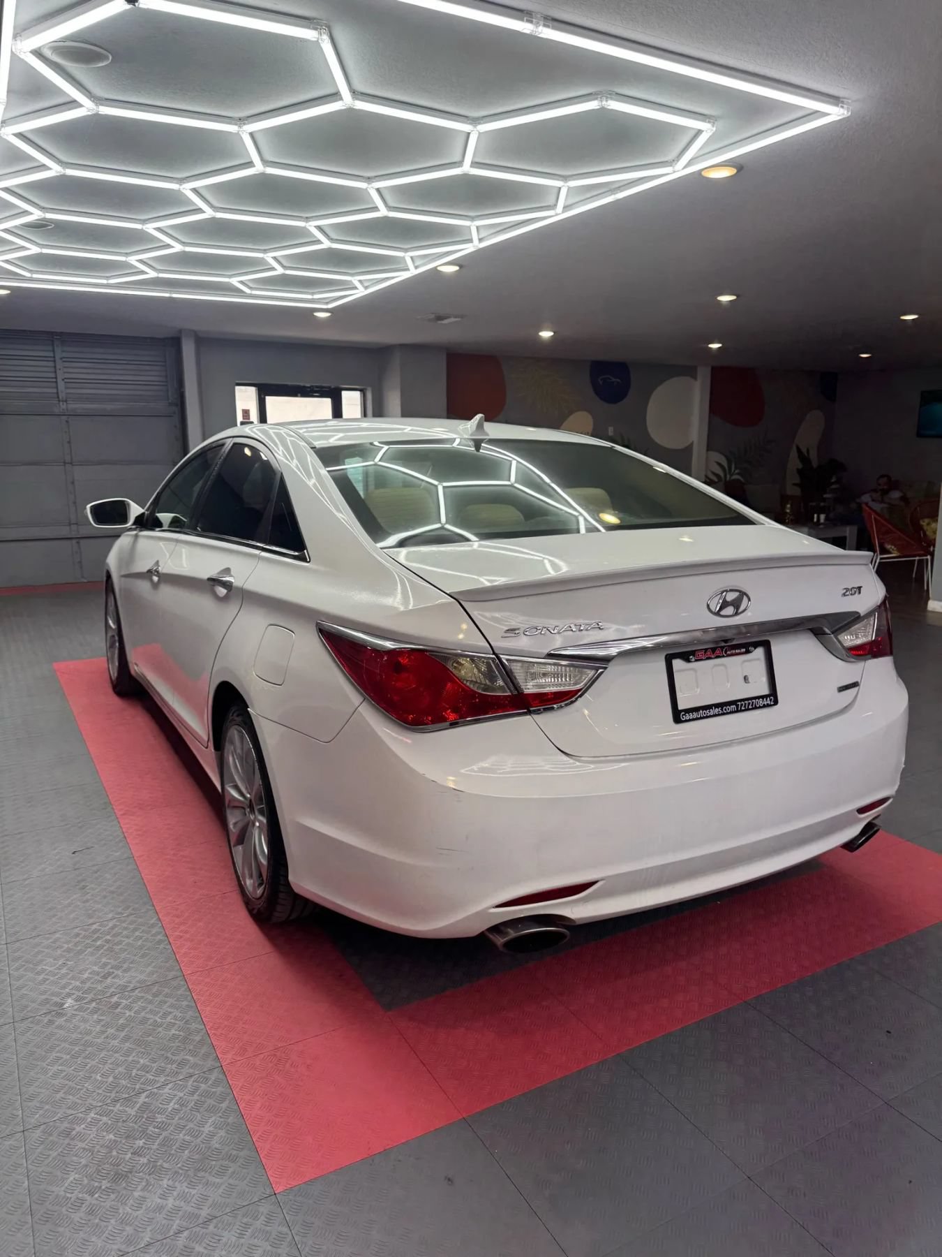 Used 2011 Hyundai Sonata Limited w/ Navigation Pkg 5 FWD image 5