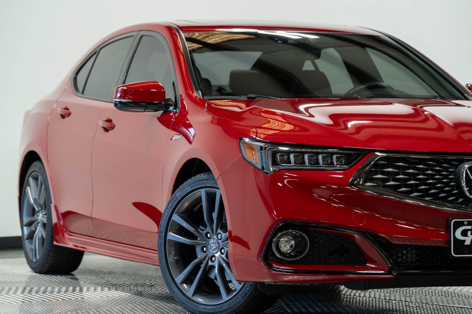 Used 2018 Acura TLX V6 w/ Technology & A-SPEC Pkg AWD/4WD image 2