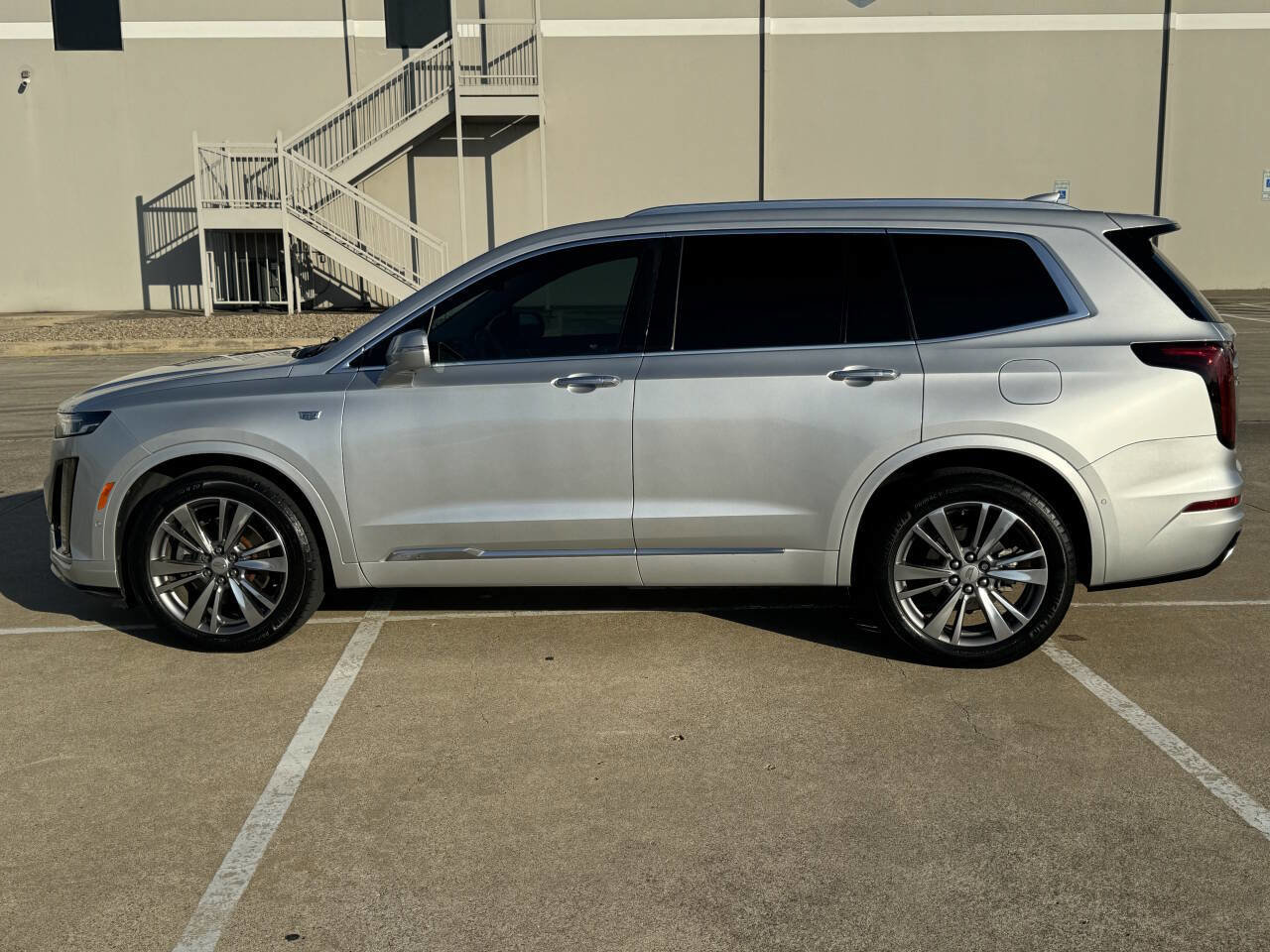 Used 2020 Cadillac XT6 Premium Luxury image 8