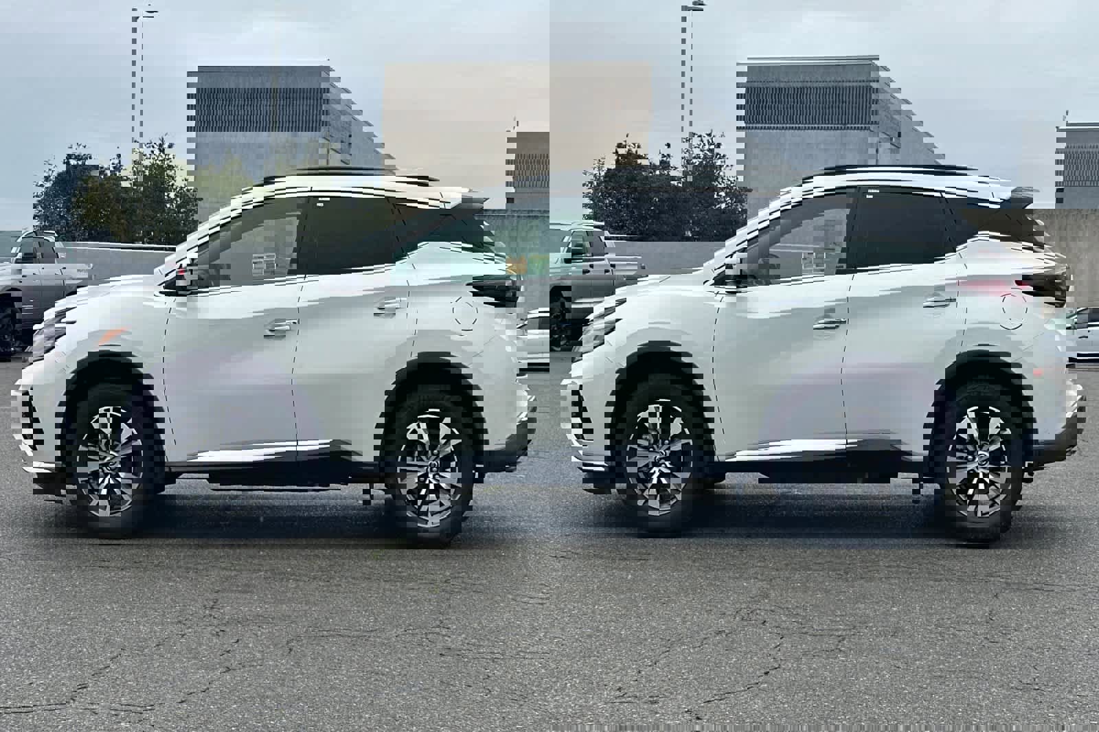 Used 2022 Nissan Murano SV w/ Cargo Package image 9