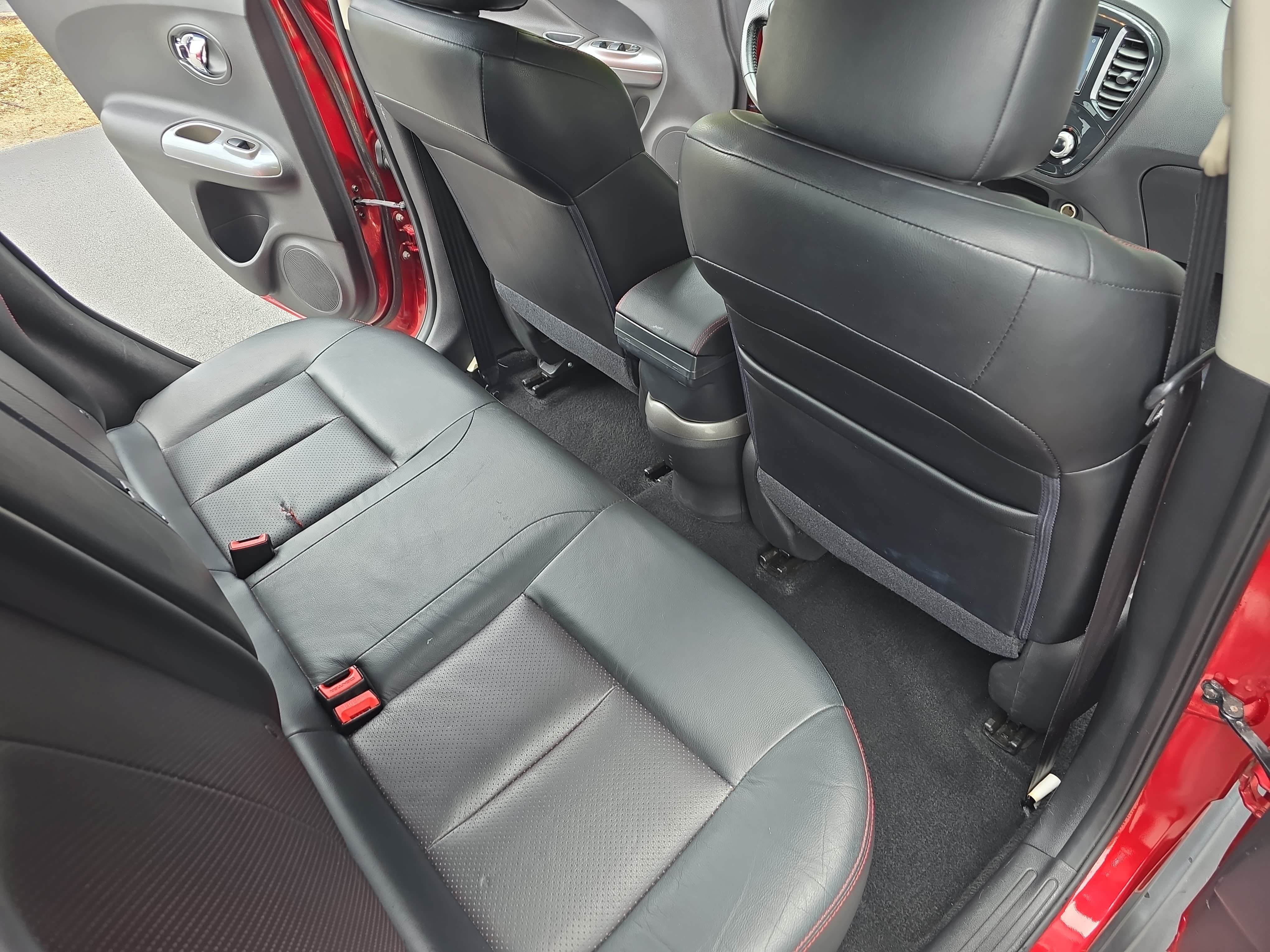 Used 2012 Nissan Juke SL AWD/4WD image 11