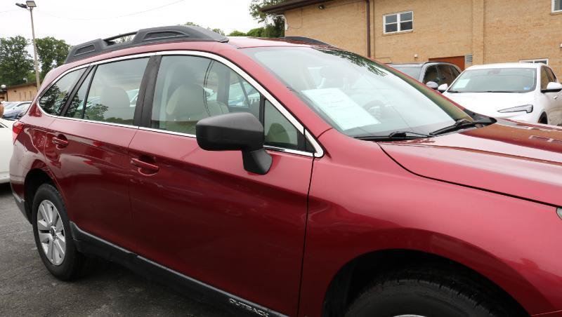 Used 2018 Subaru Outback 2.5i AWD/4WD image 3