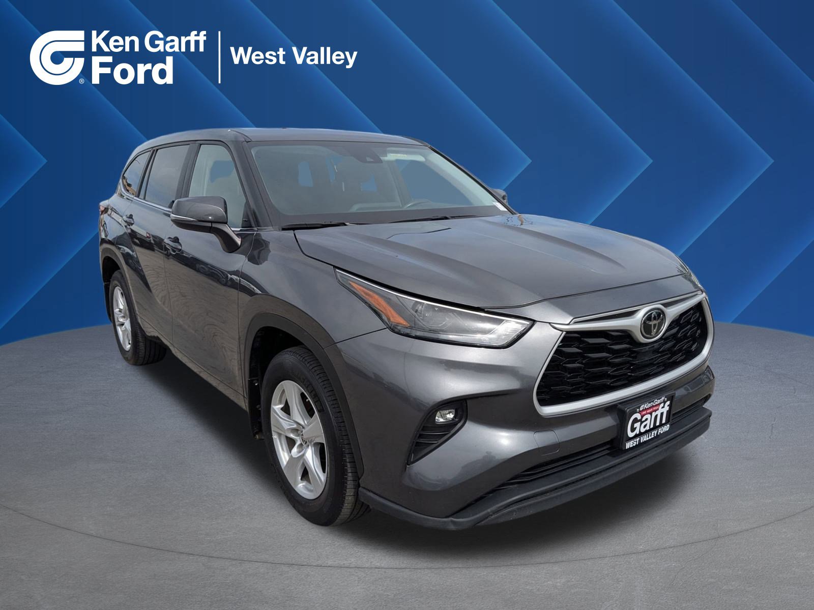 Used 2024 Toyota Highlander LE