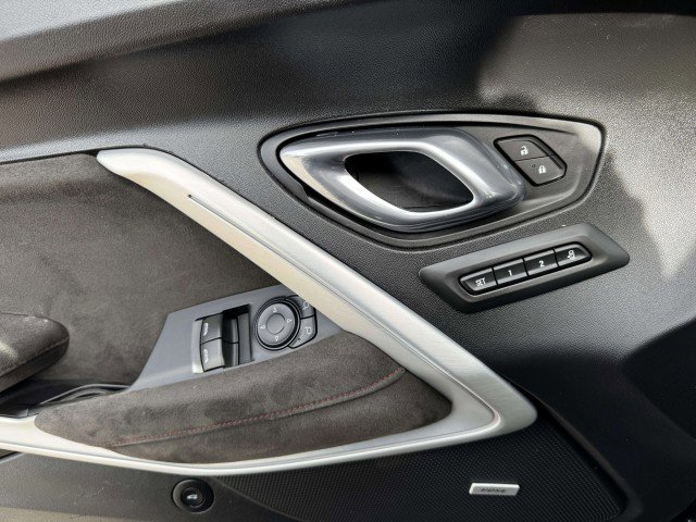 Used 2017 Chevrolet Camaro ZL1 image 19