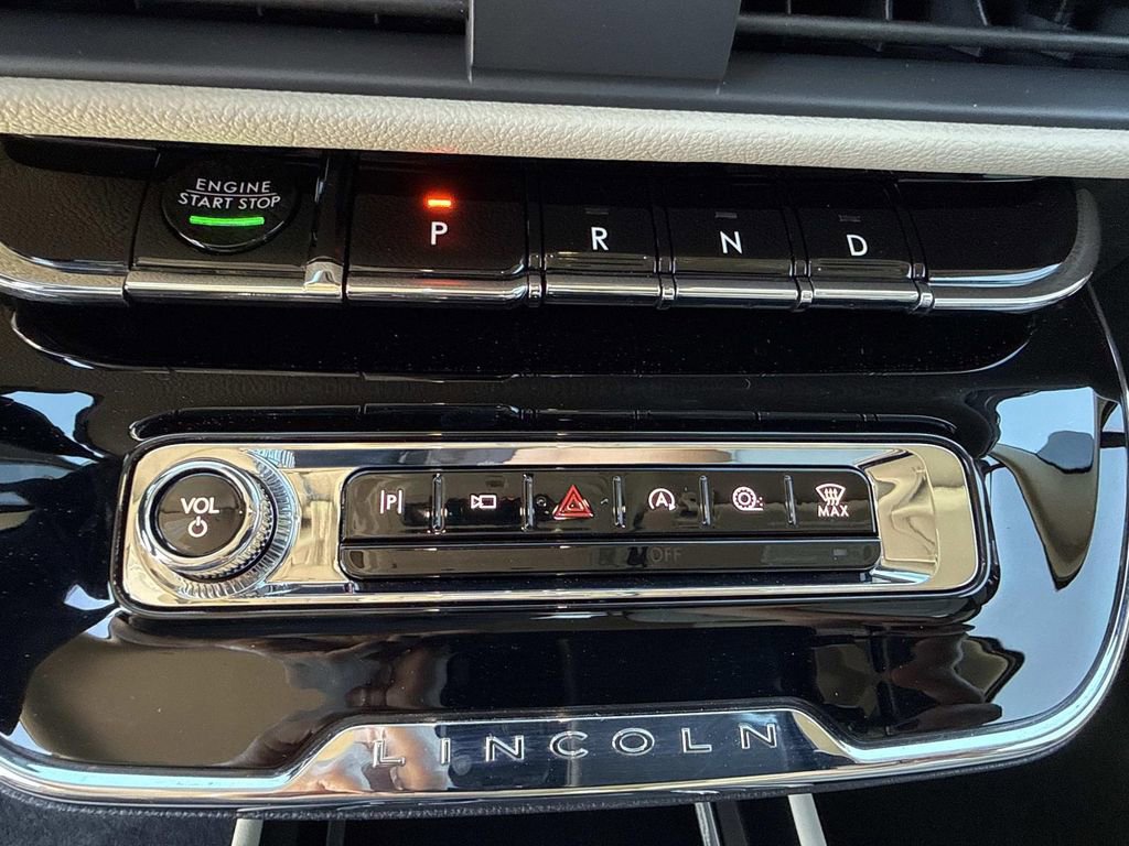 New 2026 Lincoln Corsair Premiere image 28