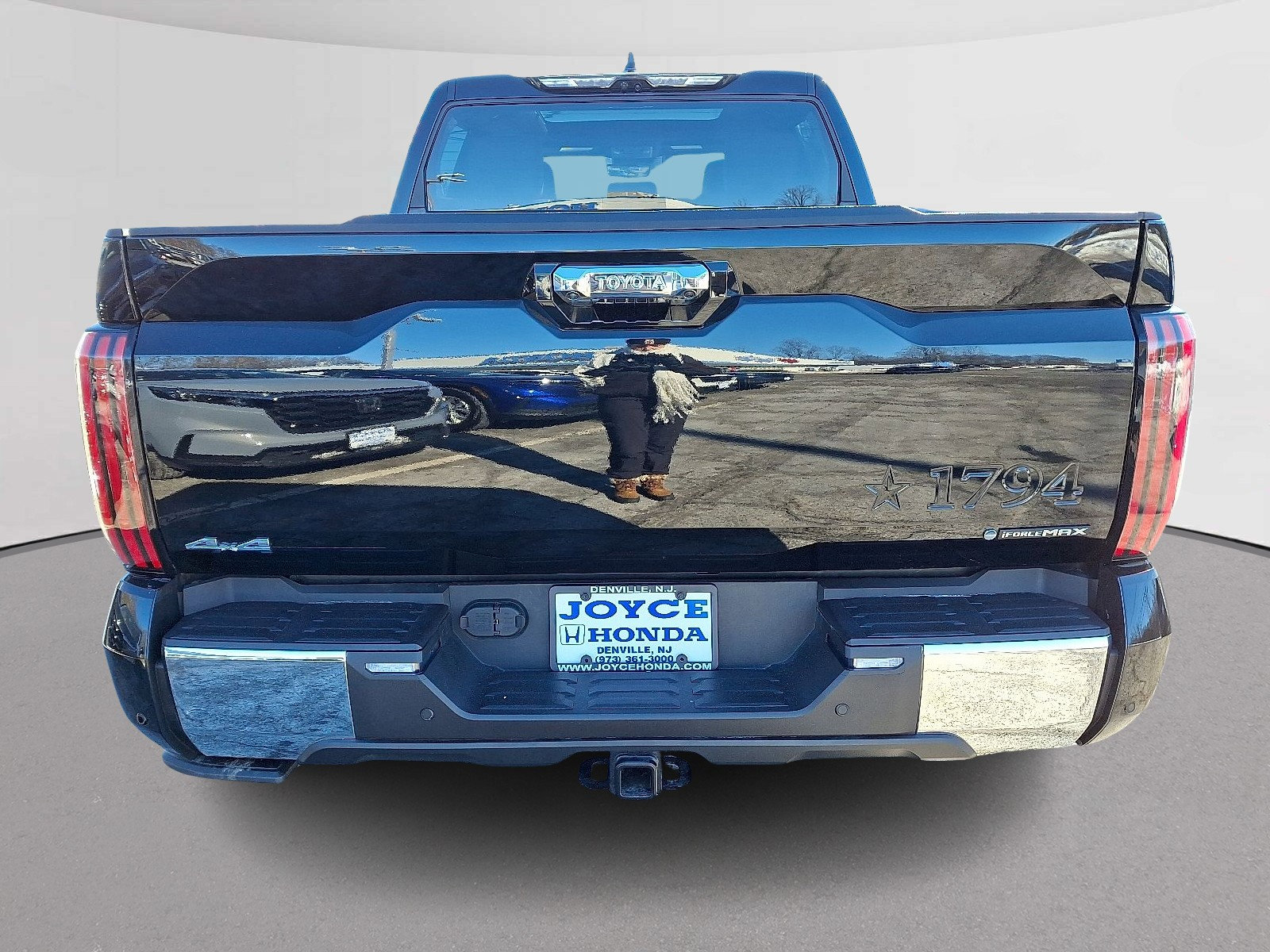 Used 2025 Toyota Tundra 1794 Edition image 9