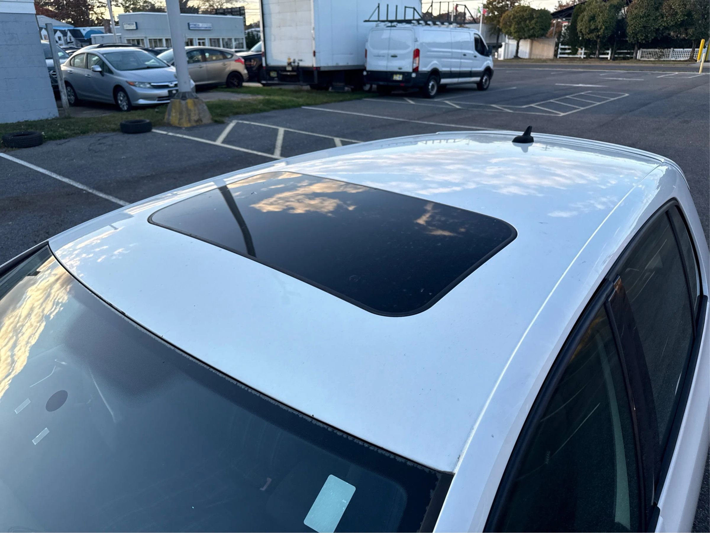 Used 2013 Volkswagen Golf 4-Door image 15