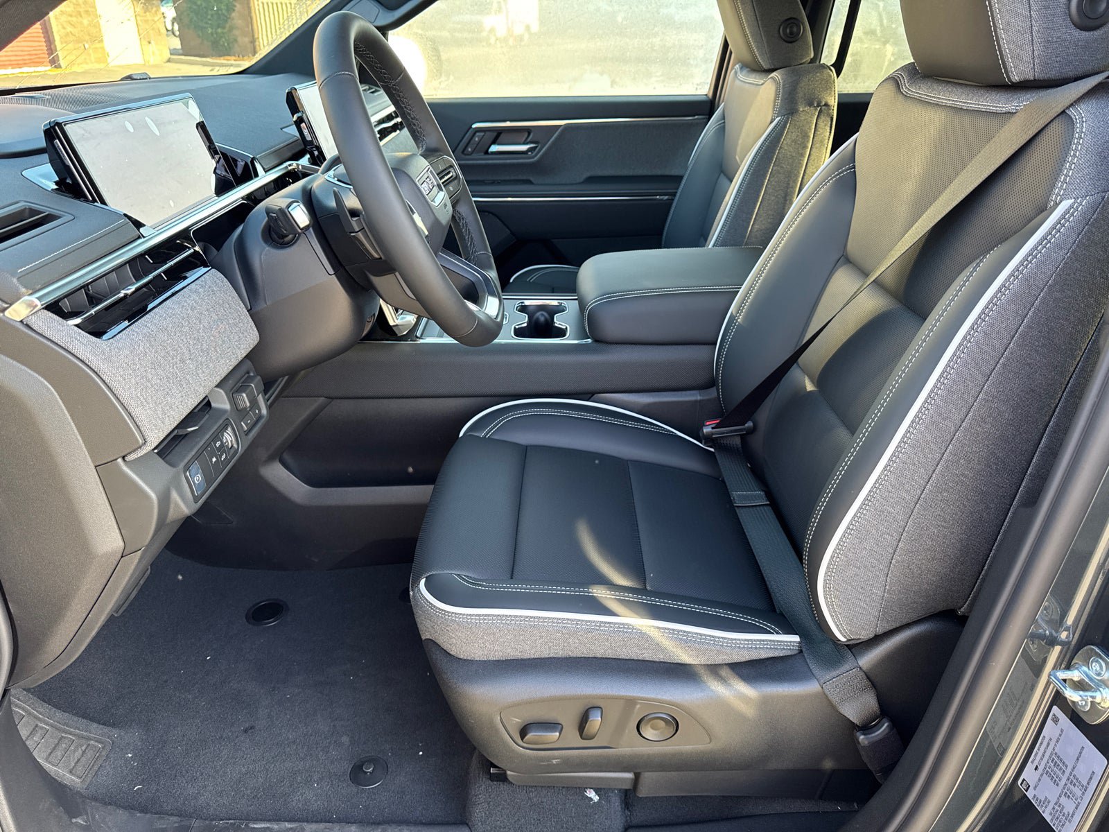 Used 2026 GMC Sierra EV Elevation AWD/4WD image 26