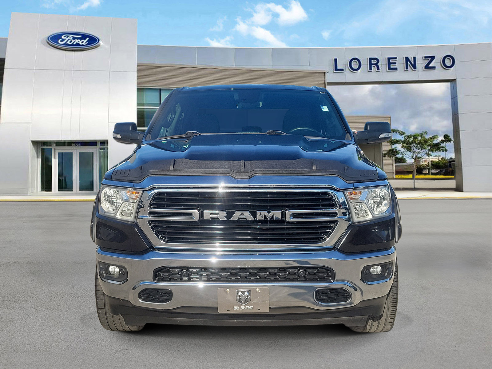 Used 2021 RAM 1500 2WD Crew Cab image 2