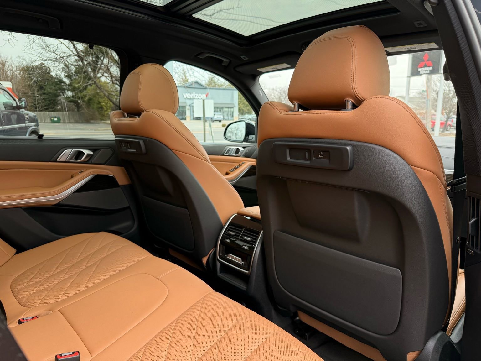 Used 2023 BMW X5 xDrive40i w/ Executive Package image 33