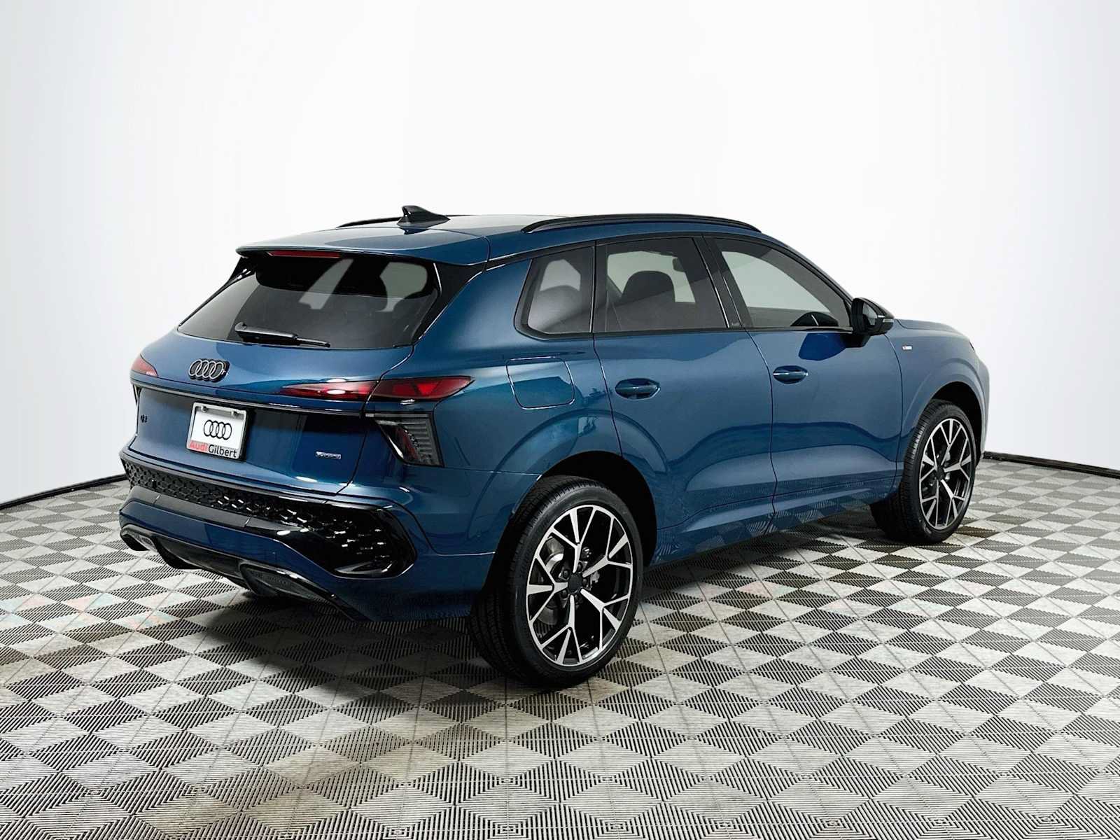 New 2026 Audi Q3 quattro 2.0T AWD/4WD image 7