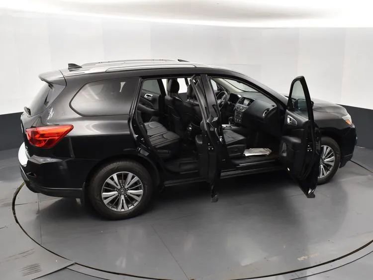 Used 2020 Nissan Pathfinder SL image 6
