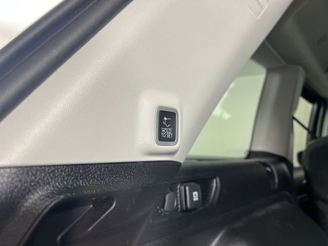 Used 2024 Jeep Grand Cherokee Limited w/ Black Appearance Package image 43