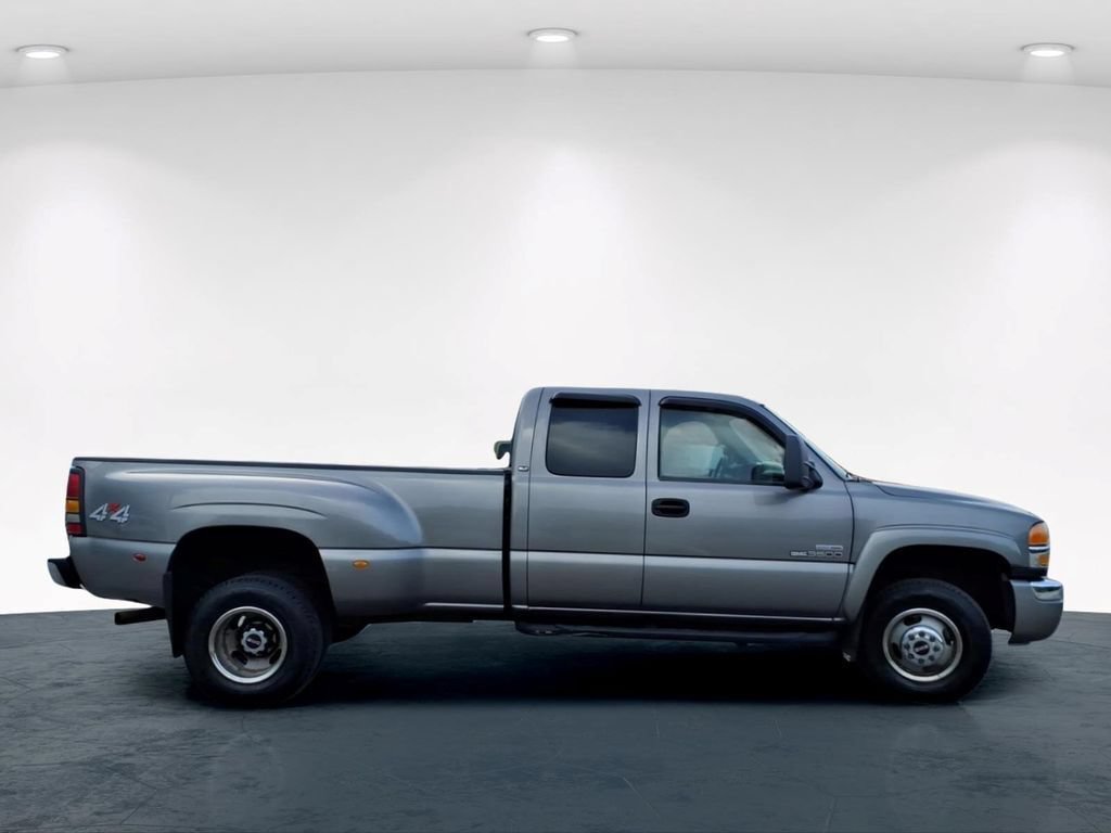 Used 2007 GMC Sierra 3500 SLT w/ Heavy-Duty Power Package AWD/4WD image 5