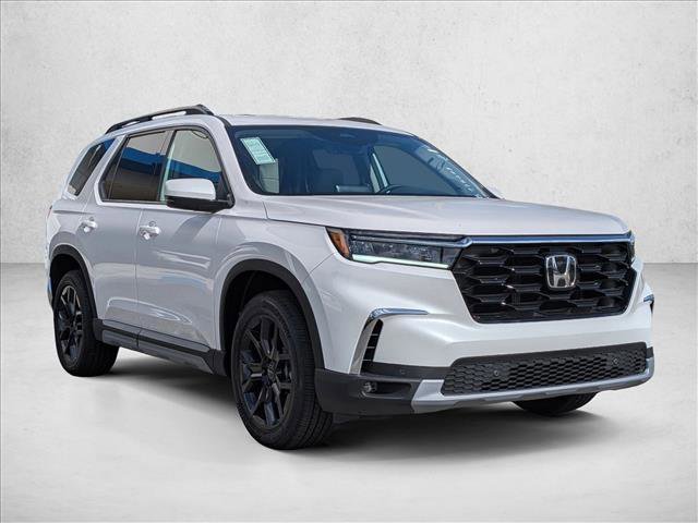 New 2025 Honda Pilot Touring image 6