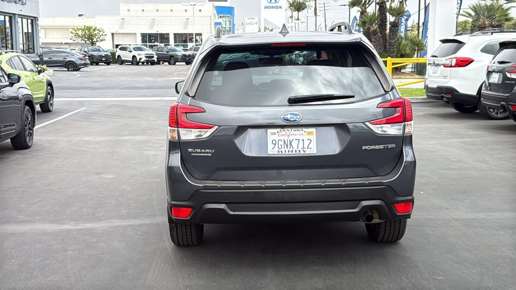 Certified 2023 Subaru Forester Premium AWD/4WD image 5