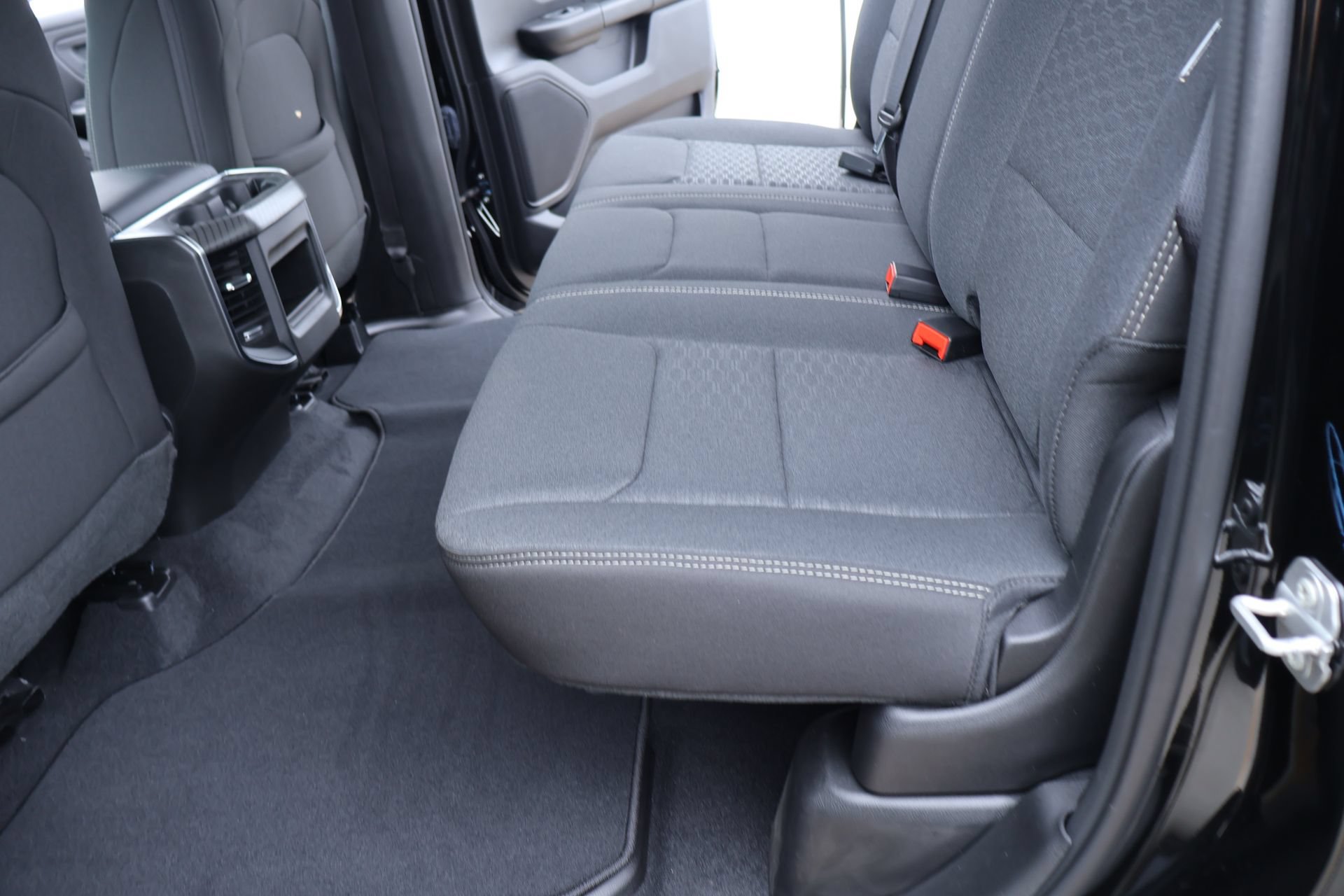 New 2026 RAM 1500 Express AWD/4WD image 11