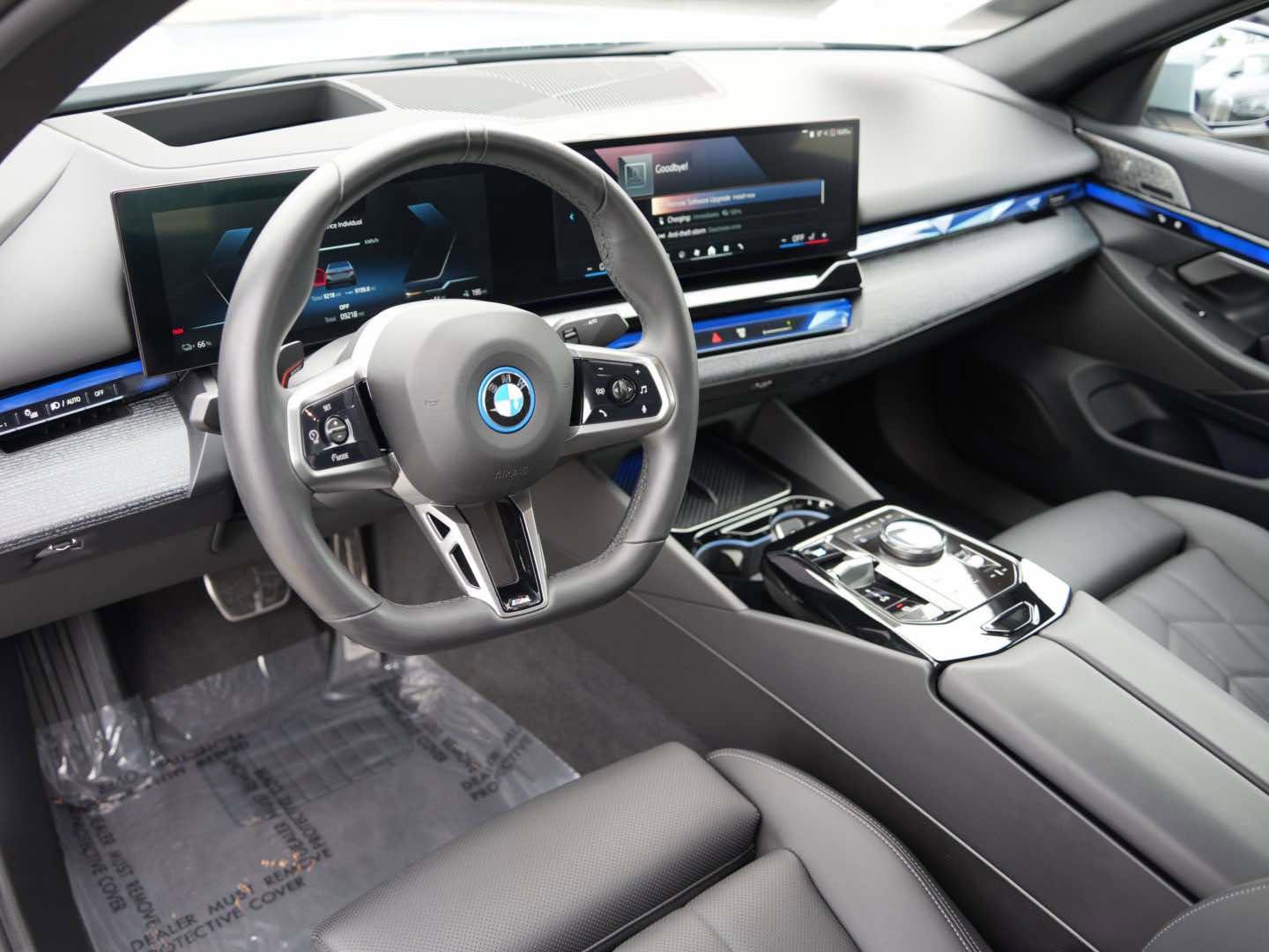 Used 2025 BMW i5 eDrive40i w/ M Sport Package image 14