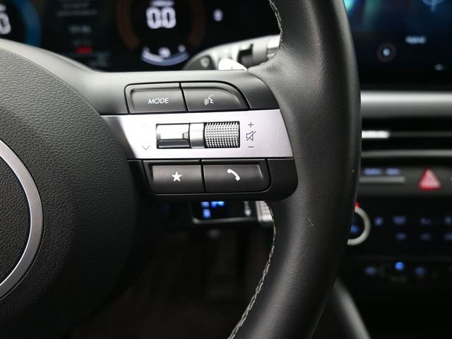 Used 2025 Hyundai Sonata SEL image 2