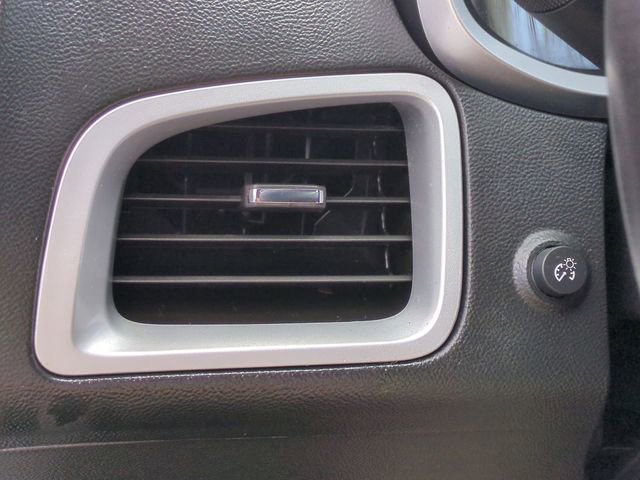 Certified 2017 Chevrolet Equinox LT image 18