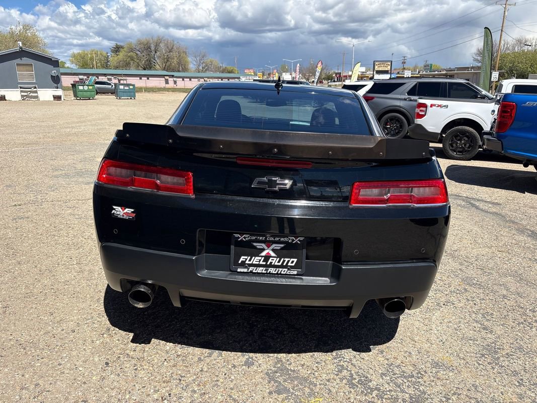 Used 2015 Chevrolet Camaro SS w/ SS Performance Package RWD image 4