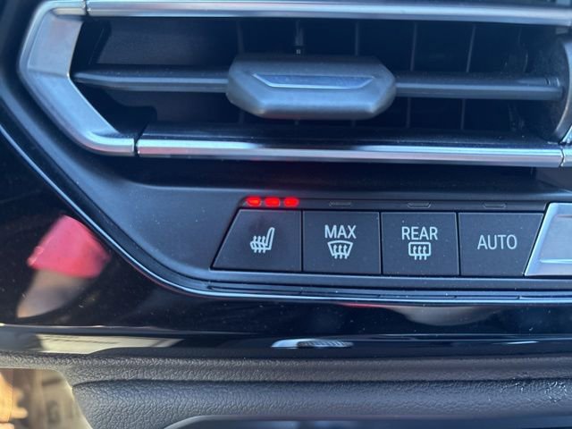 Used 2022 BMW Z4 M40i w/ Premium Package image 28