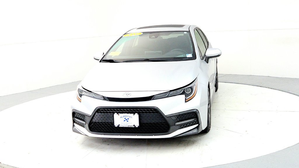 Certified 2022 Toyota Corolla SE w/ SE Premium Package FWD image 2