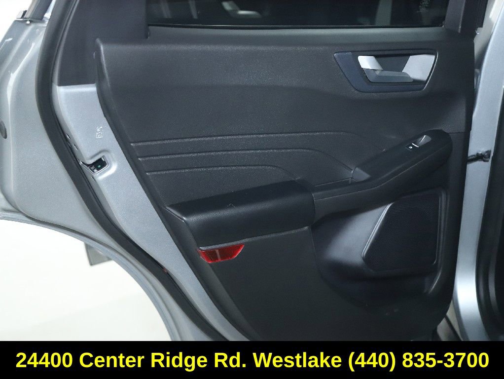 Used 2023 Ford Escape SE image 13