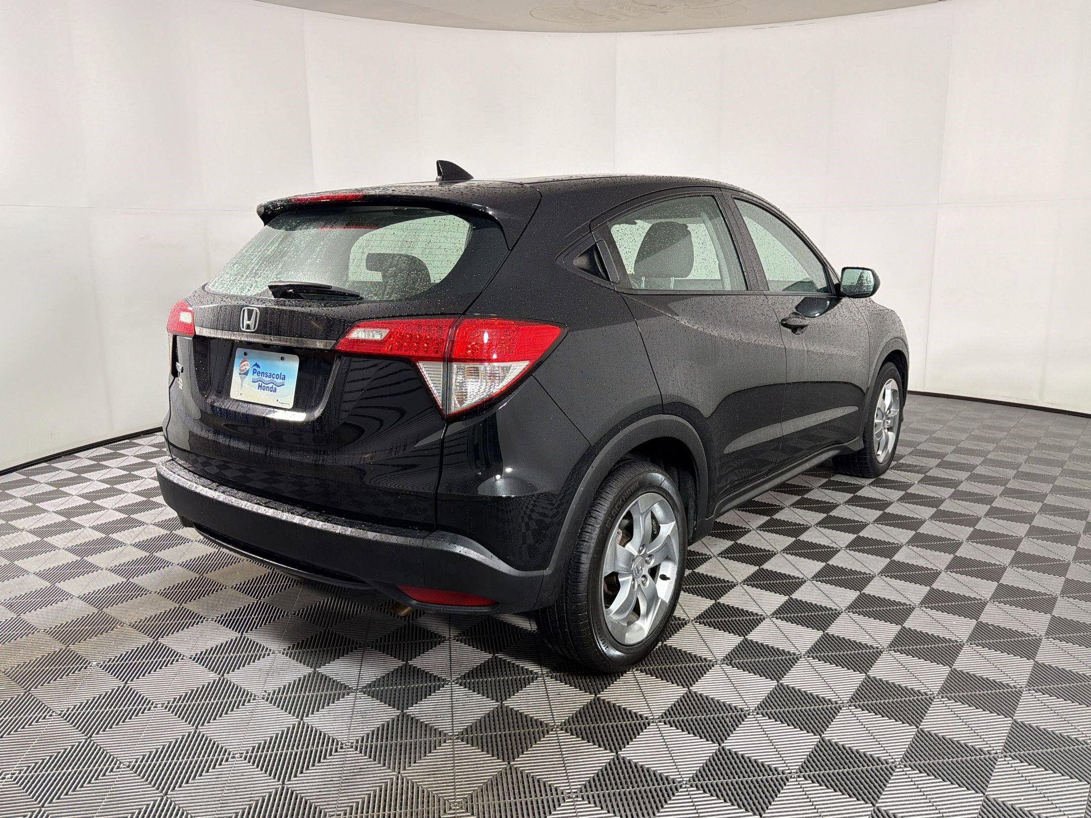 Used 2019 Honda HR-V LX image 9
