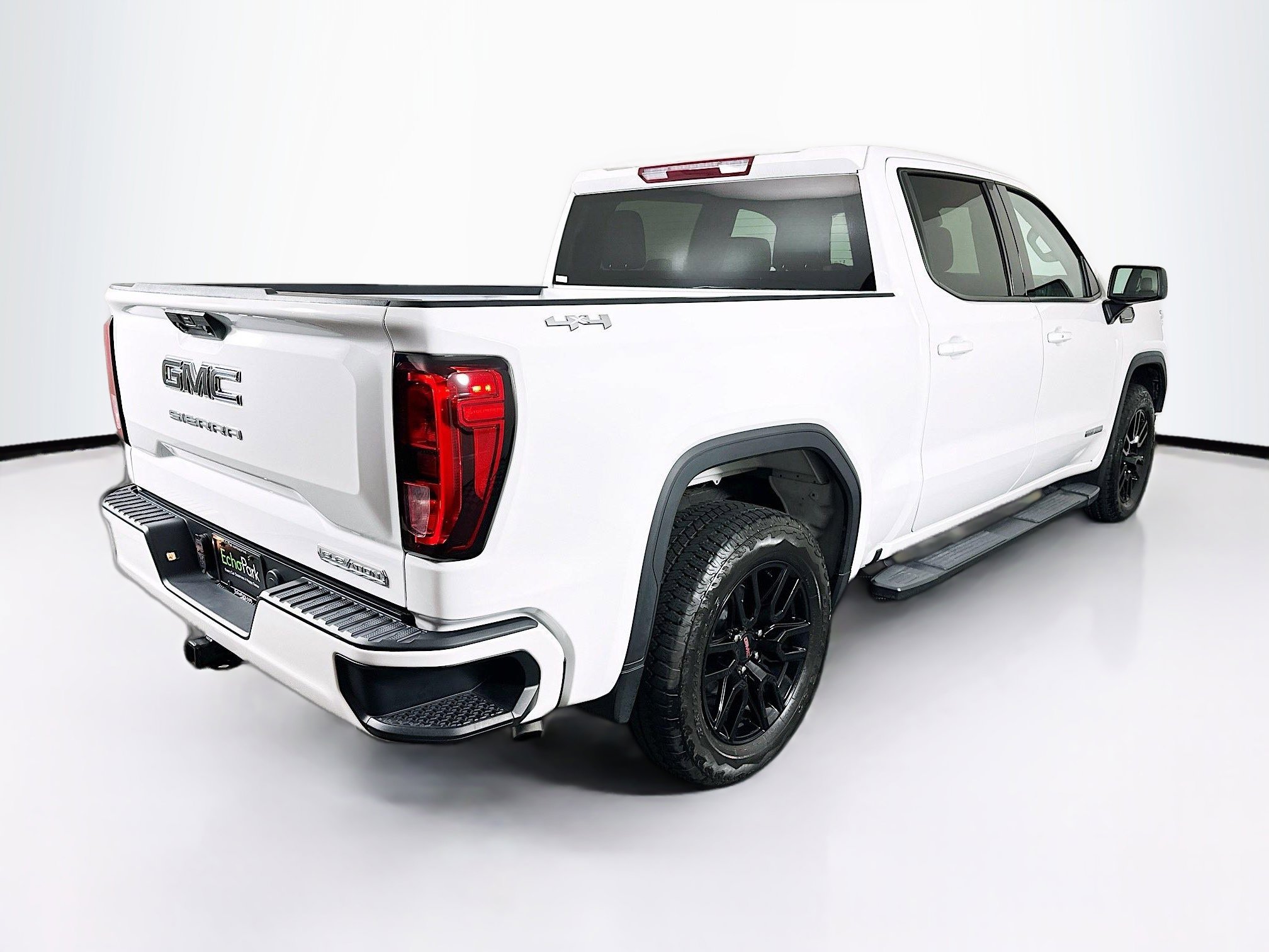 Used 2024 GMC Sierra 1500 Elevation w/ LPO, Elevation Black Package image 9