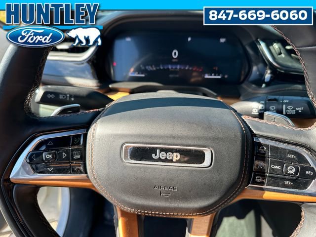 Used 2022 Jeep Grand Cherokee Summit AWD/4WD image 30