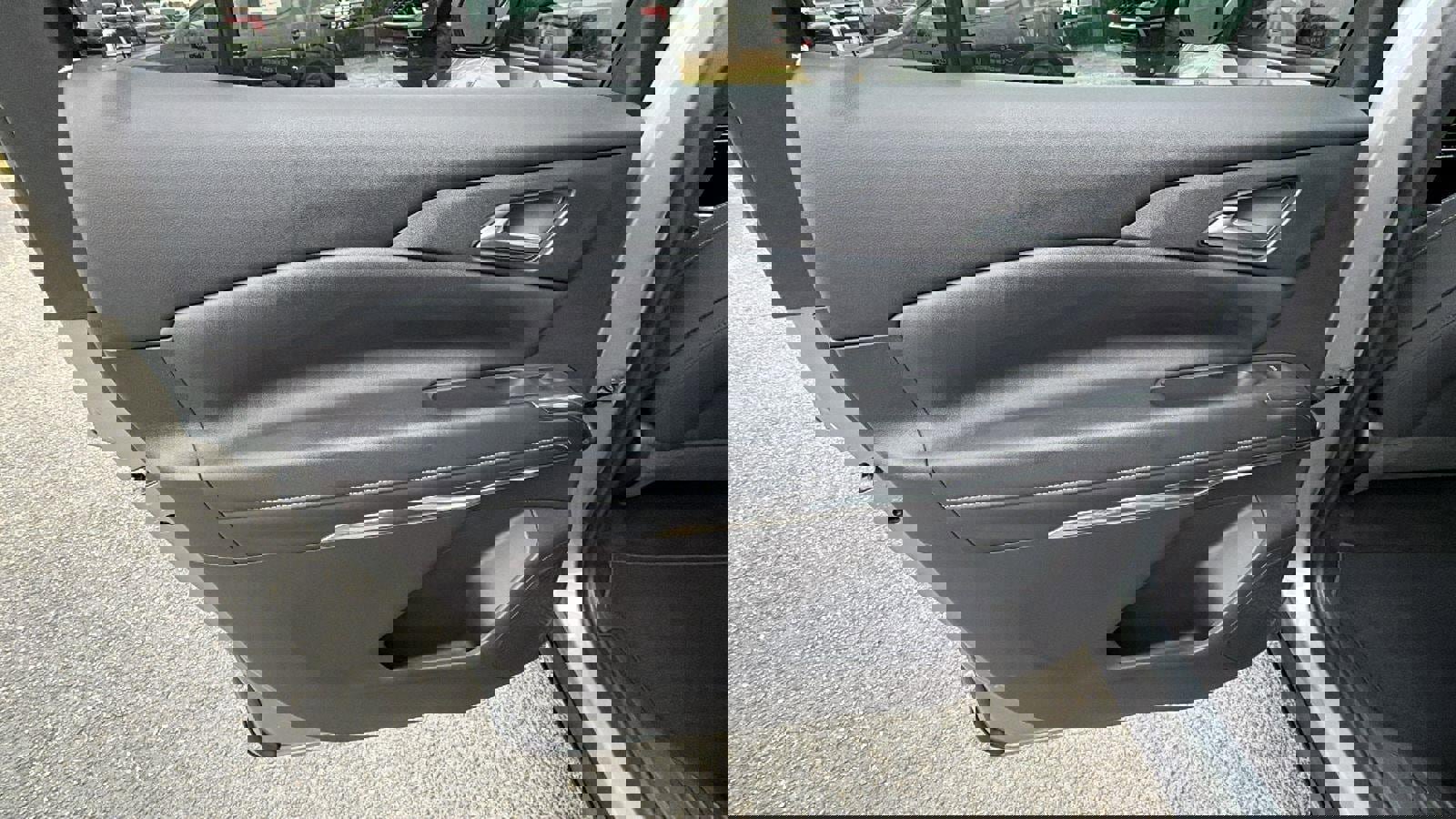 Certified 2026 Chevrolet Traverse LT image 20