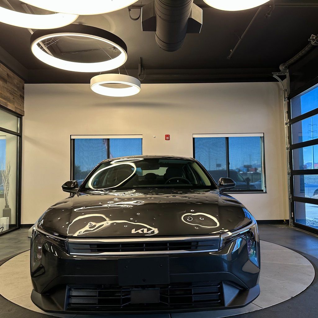 Used 2025 Kia K4 LXS image 8