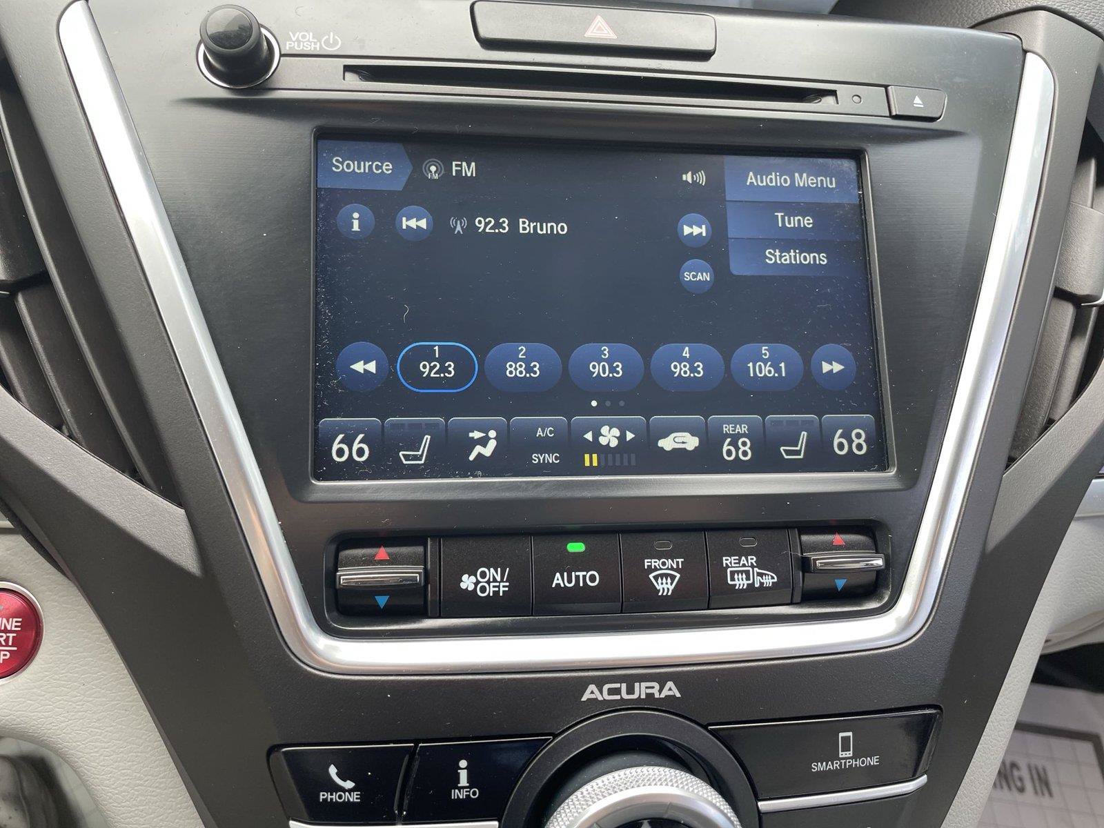 Used 2020 Acura MDX SH-AWD image 17