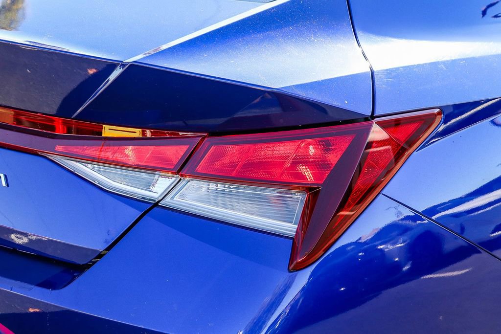 Used 2023 Hyundai Elantra SEL image 10